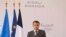 Френският президент Еманюел Макрон изнесе реч по време на посещението си в Мемориала на геноцида в Кигали, където са погребани около 250 000 жертви на кланетата