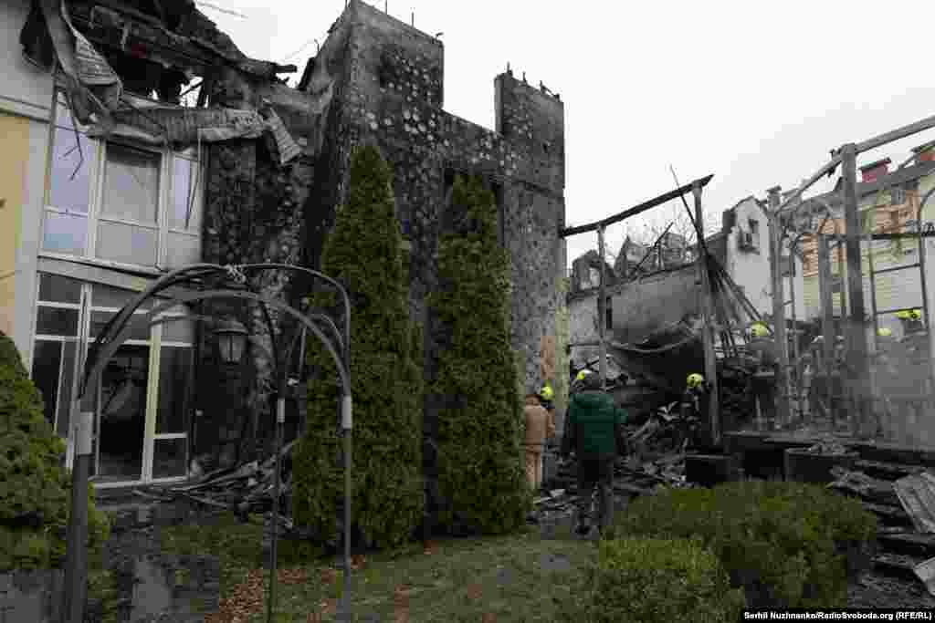 «Двигун від «Шахеда» в дитячій кімнаті лежав, біля ліжка. Діти, слава Богу, поїхали до тещі на Різдво з дружиною, два дні назад», – додав Олександр