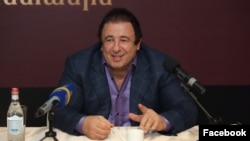 Armenia - Prosperous Armenia Party leader Gagik Tsarukian meets with young supporters in Yerevan, Febraury 6, 2026.