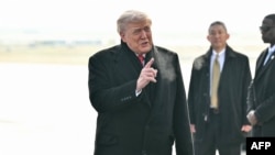 აშშ-ის პრეზიდენტი დონალდ ტრამპი ციურიხის აეროპორტში ჩაფრინდა დავოსის ეკონომიკურ ფორუმზე დასასწრებად, 21 იანვარი, 2026 