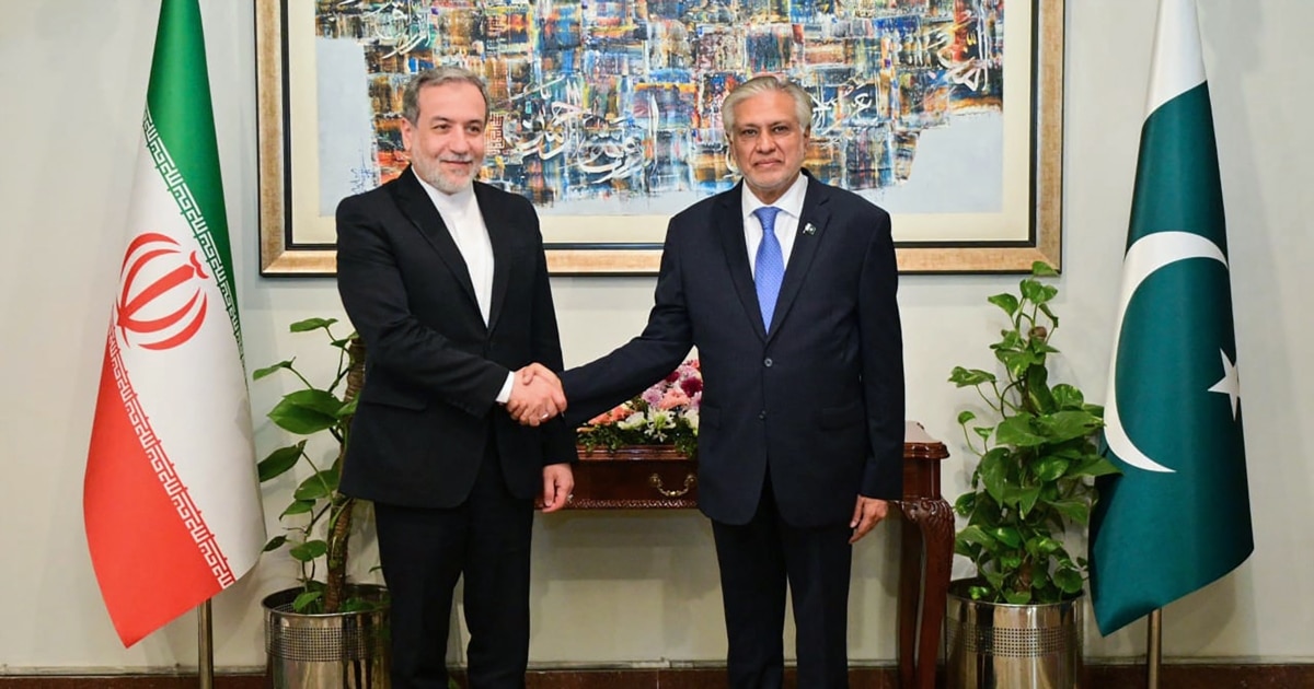 Iran and Pakistan discussed the latest regional developments