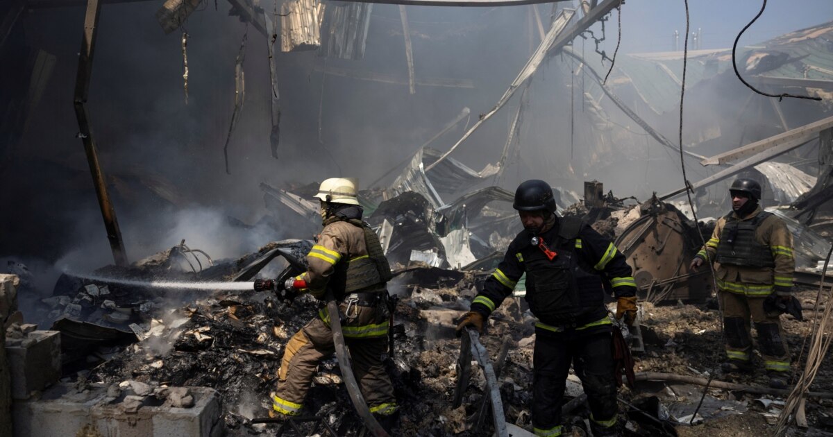 Військові командувачі РФ отримали підозру за удар по друкарні в Україні