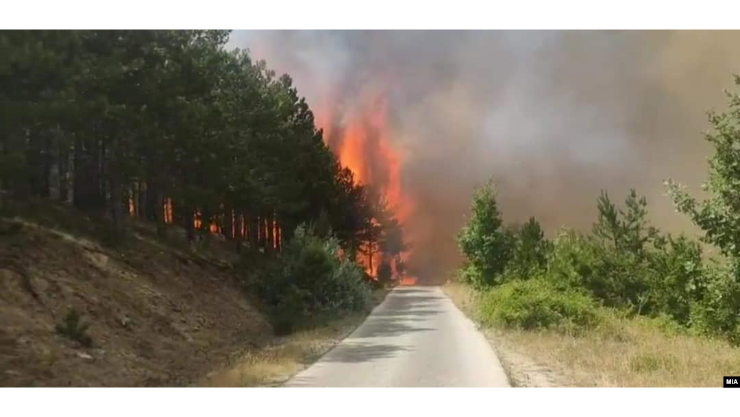 Пожарите во Македонија локализирани, но сè уште постои опасност
