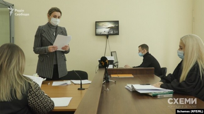 Адвокатка Сергія Іщенка Оксана Максименюк виступає під час судового засідання в Печерському райсуді 9 лютого