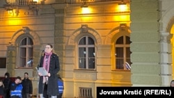 "Ne tražim novi posao, zajedno sa vama tražim pravdu", poručila je profesorka Jelena Kleut.