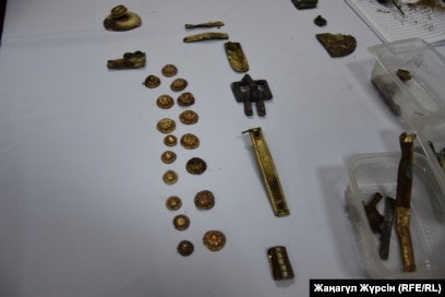 Бір қыз видеода жатырын көрсетеді. Кімге мастурбация жасаған дұрыс?