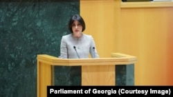 Мака Бочоришвили в парламенте