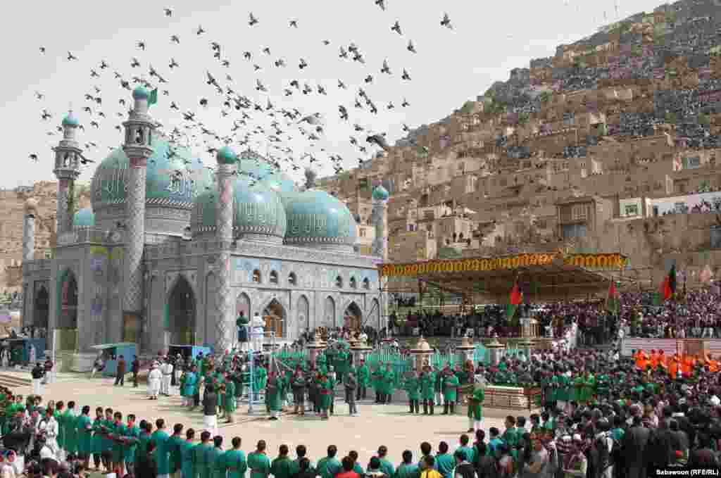 Formal celebrations get underway at the Sakhi Shrine