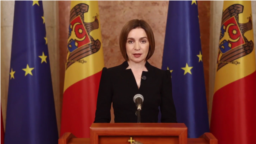 Presidentja e Moldavisë, Maia Sandu, gjatë adresimit para zgjedhjeve parlamentare. 