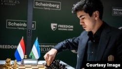 Узбекистанский шахматист Жавохир Синдаров. Фото: Михал Валуша / FIDE 