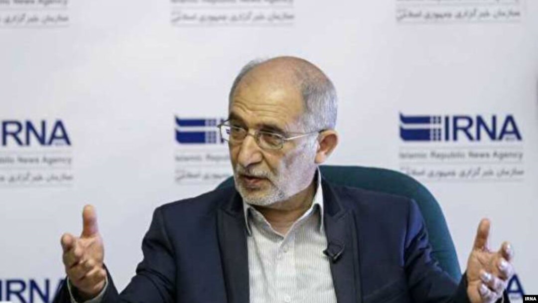 حسین علایی نخستین فرمانده ارشد پیشین سپاه پاسداران است که پیشنهاد مذاکره با دولت ترامپ را مطرح می‌کند.