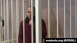 Блогер Александр Лапшин в суде в Минске, где решается вопрос о его экстрадиции в Азербайджан. 26 января 2017 года.