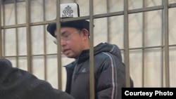Кадырбек Атамбаев в зале суда