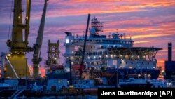 The Russian pipe-laying ship Akademik Tscherski is seen at the port of Mukran on the island of Ruegen, Germany. (file photo)