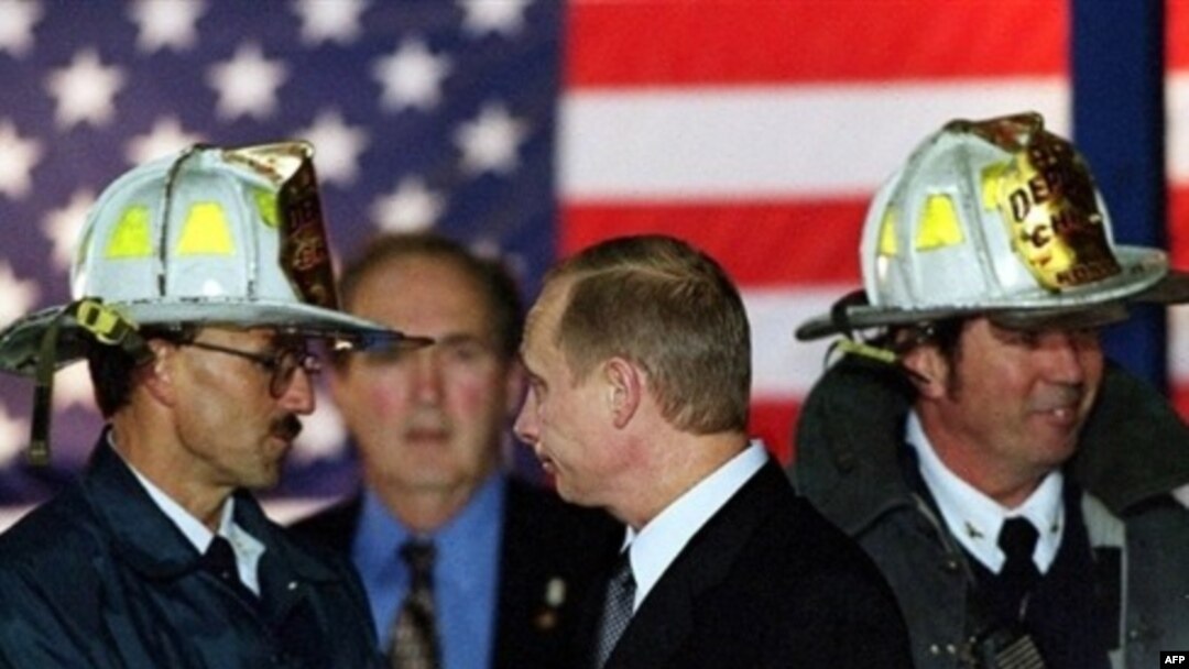 Владимир Путин первым из мировых лидеров 11 сентября 2001 года позвонил Джорджу Бушу и предложил ему союз