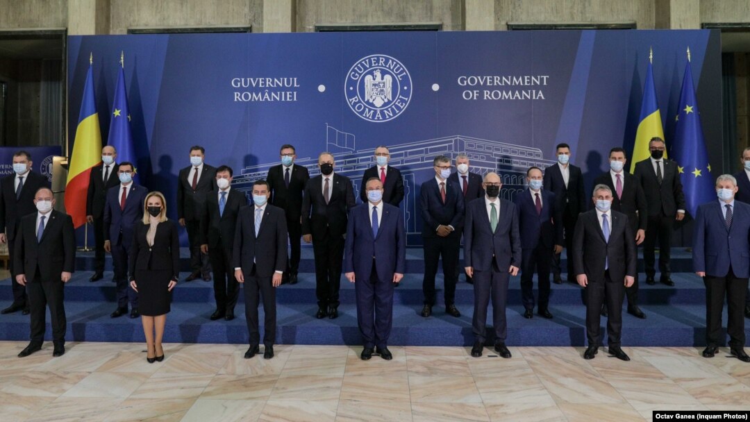 Cabinetul Nicolae Ciucă, format din miniștri de la PNL, PSD și UDMR, a fost instalat în noiembrie 2021.