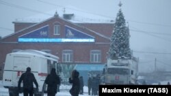 Сградата на рудник "Листвяжная" в град Белово, където е възникнала аварията.