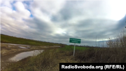 Окраины села Алексеевское на оккупированном Донбассе вблизи границы Украины и России