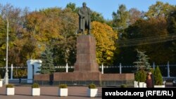 Помнік Леніну ў цэнтры Гомля.