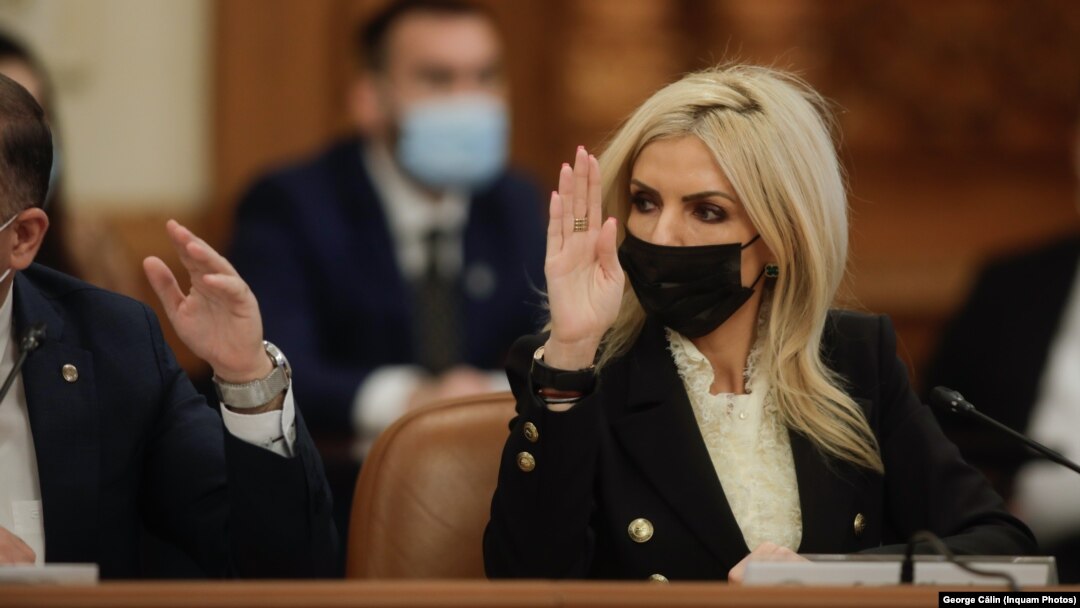 Laura Vicol, deputată PSD, este președinta Comisiei juridice, de disciplină şi imunităţi din Camera Deputaților.