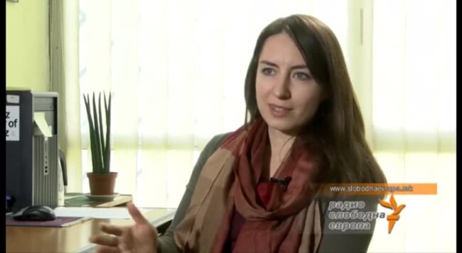 Бужаровска - Медиумски мрак за перење на мозоците на граѓаните