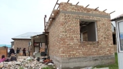 «Будем сопротивляться». Снос домов под Бишкеком едва не закончился трагедией 