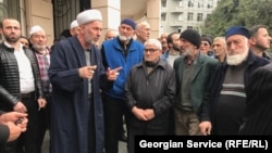 მუსლიმი თემის წარმომადგენლები ბათუმის სასამართლსოთან