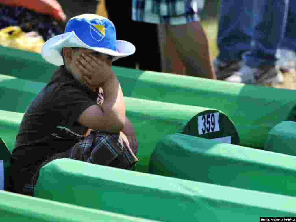 Srebrenica, 11.07.2011. Foto: RSE / Midhat Poturović 