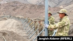 Кыргыз-тажик чек арасы. Инженердик тосуу иштери. 