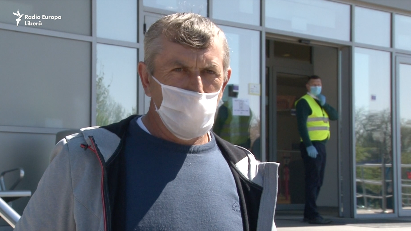  Românii pleacă la munca sezoniera in Marea Britanie, în ciuda răspândirii pandemiei 