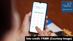 Zilnic, zeci de bătrâni sună la Telefonul Vârsticului.