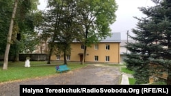 «Порушені чи не всі базові права дитини». Чи закриють освітній заклад на Львівщині?