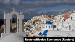Da bi posjetili Santorini turisti će morati plaćati taksu