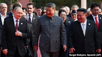 Жалаңаш семіз әйелдердің ескі фотосуреттері