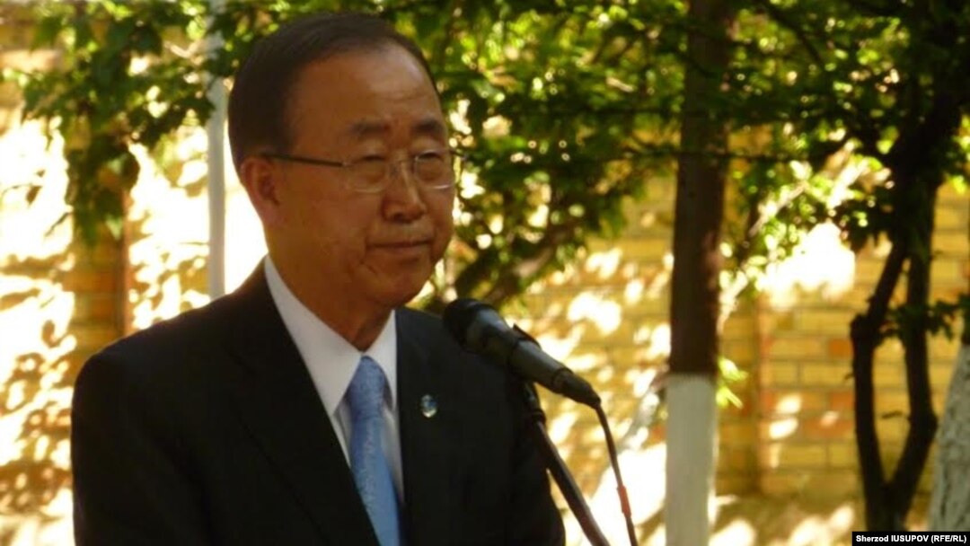 UN Secretary-General Ban Ki-moon honors the memory of those killed in Kyrgyzstan's Osh region in 2010 -- one of the few things Uzbek media reported.