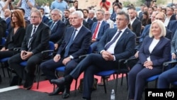 Zvaničnici BiH i Hrvatske na otvaranju poddionice na Koridoru Vc. Premijer Federacije BiH Nermin Nikšić, predsjednik Hrvatske demokratske zajednice (HDZ) BiH Dragan Čović, premijer Hrvatske Andrej Plenković i predsjedateljica Predsjedništva BiH Borjana Krišto. 4. septembar 2024.