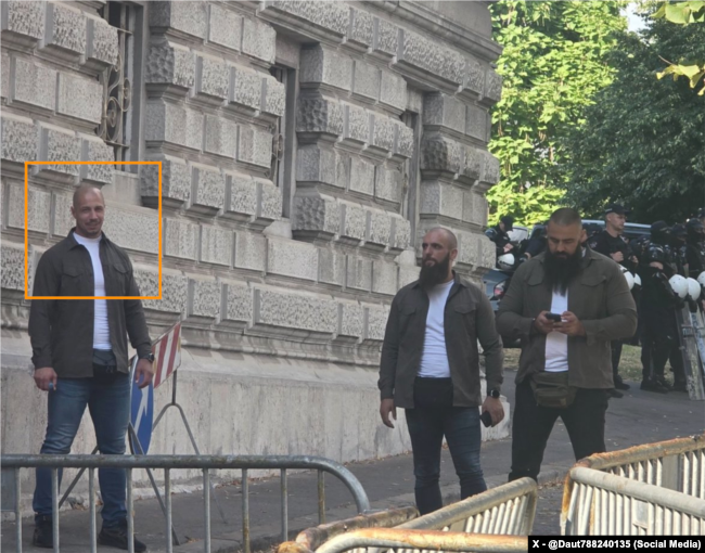 I akuzuari për sulmin në Banjskë, Vladimir Vuçetiq, në të ashtuquajturin Qaciland.