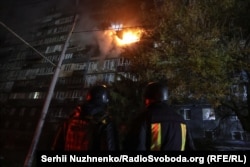 Атака на Київ 10 жовтня 2025 року. Влучання уламків безпілотника «Шахед» у житловий будинок