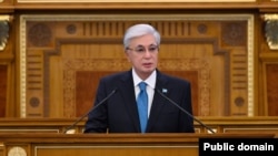 Президент Қасым-Жомарт Тоқаевтың жолдау жасап жатқан сәті. Астана, 28 қазан 2026 жыл.