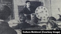 Elevii la lecții. „Cultura Moldovei”, 3 decembrie 1964.
