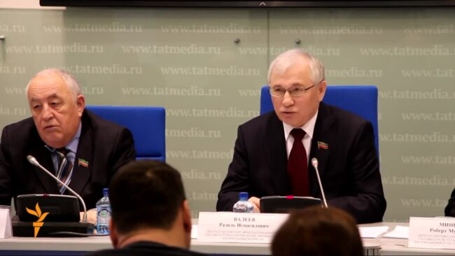 Разил Вәлиев: "Кырымдагы хәлләргә битараф кала алмый идек"