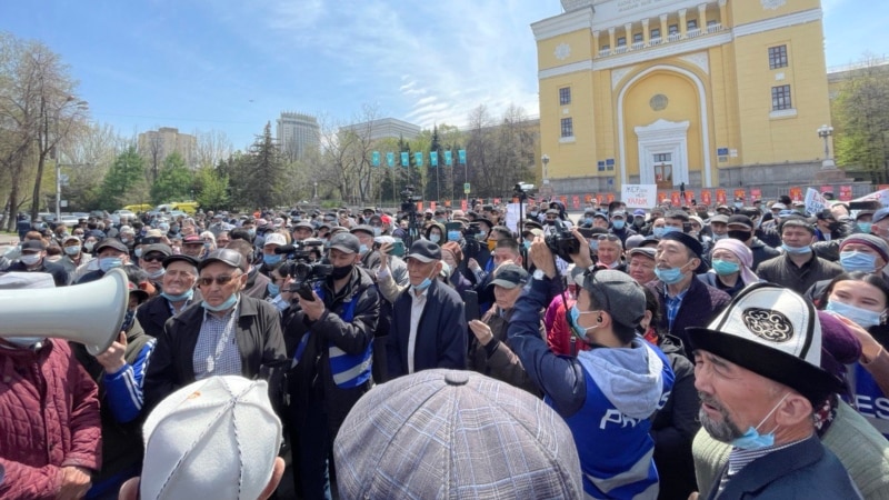 В Казахстане прошла акция протеста против сдачи земли в аренду иностранцам