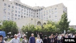 ცოცხალი ჯაჭვი შსს–ის შენობასთან