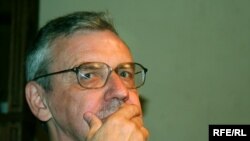 Борис Дубин: «Удержаться на достигнутой высоте даже некоторого благополучия и спокойного состояния умов не удается»