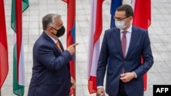 Viktor Orban și Mateusz Morawiecki