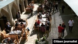 "Badriddin" restorani Buxoroning Eski shahar qismidagi Labi hovuz ansambli markazida joylashgan.