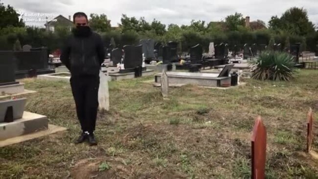 În căutarea unei vieți mai bune, unii migranți ajung în mormintele sârbești