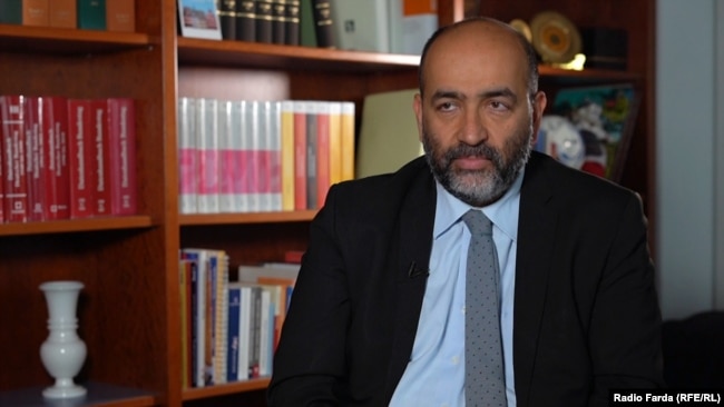 امید نوریپور نماینده ایرانیتبار پارلمان آلمان، در گفتوگو با رادیو فردا در برلین.