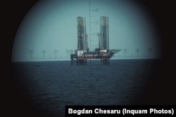 Platforma de forare Gloria a Petrom este cea mai veche sondă maritimă realizată în România și a fost lansată la apă în 1975