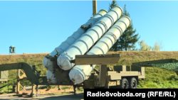 Зенітний ракетний комплекс С-300 біля Києва